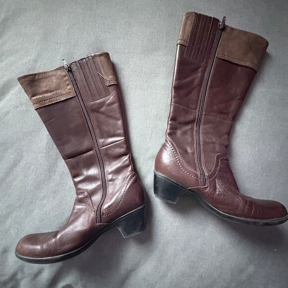 Clarks Brown Leather Riding Boot 8.5M Distressed Equestrian DarkAcademia - Picture 2 of 7